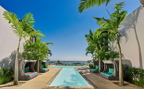 Plage Bleue Beachfront by LOV